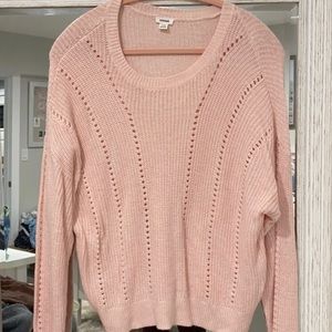 Pink,thin,loose,worn once.